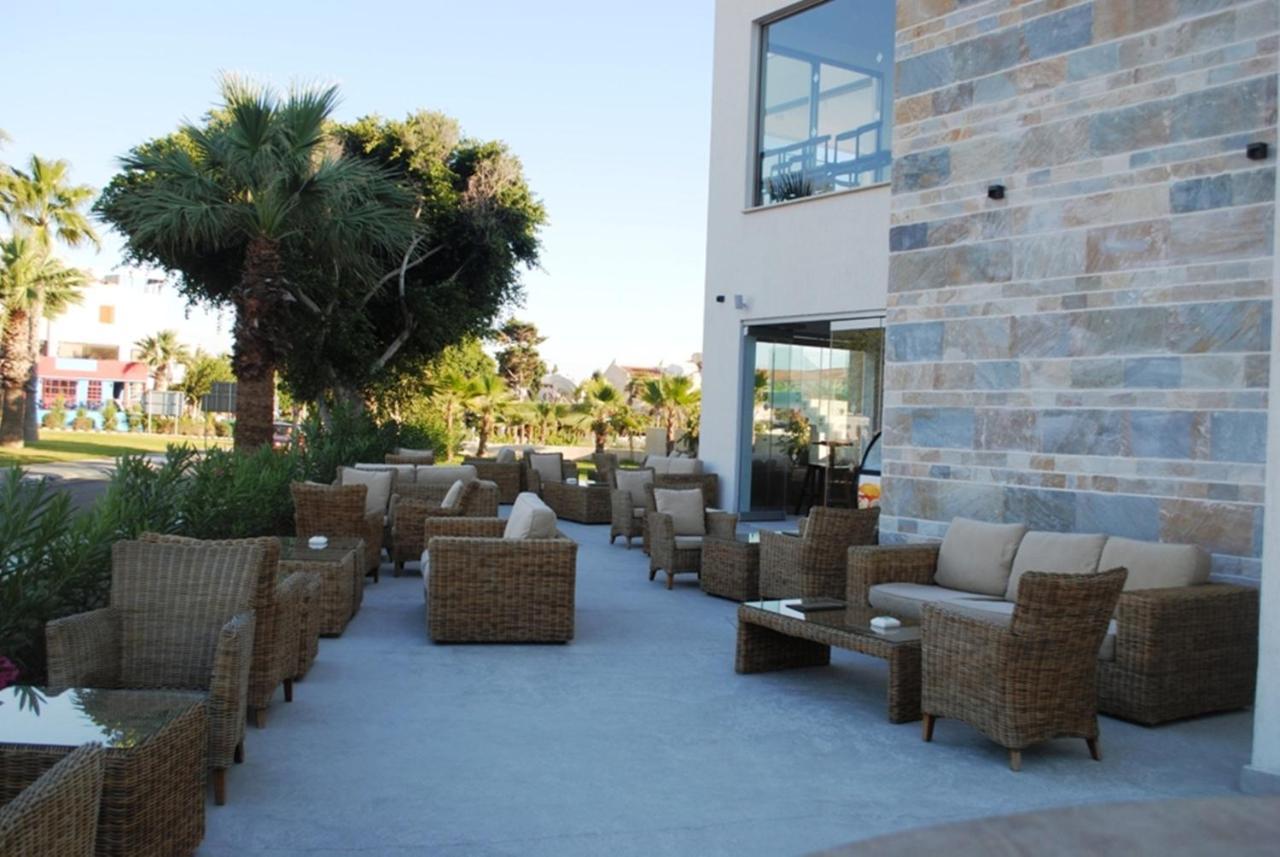 Gold Lagoon Kosher Hotel Paphos Exterior foto