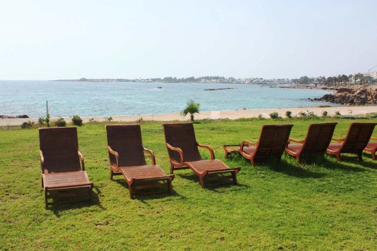 Gold Lagoon Kosher Hotel Paphos Exterior foto