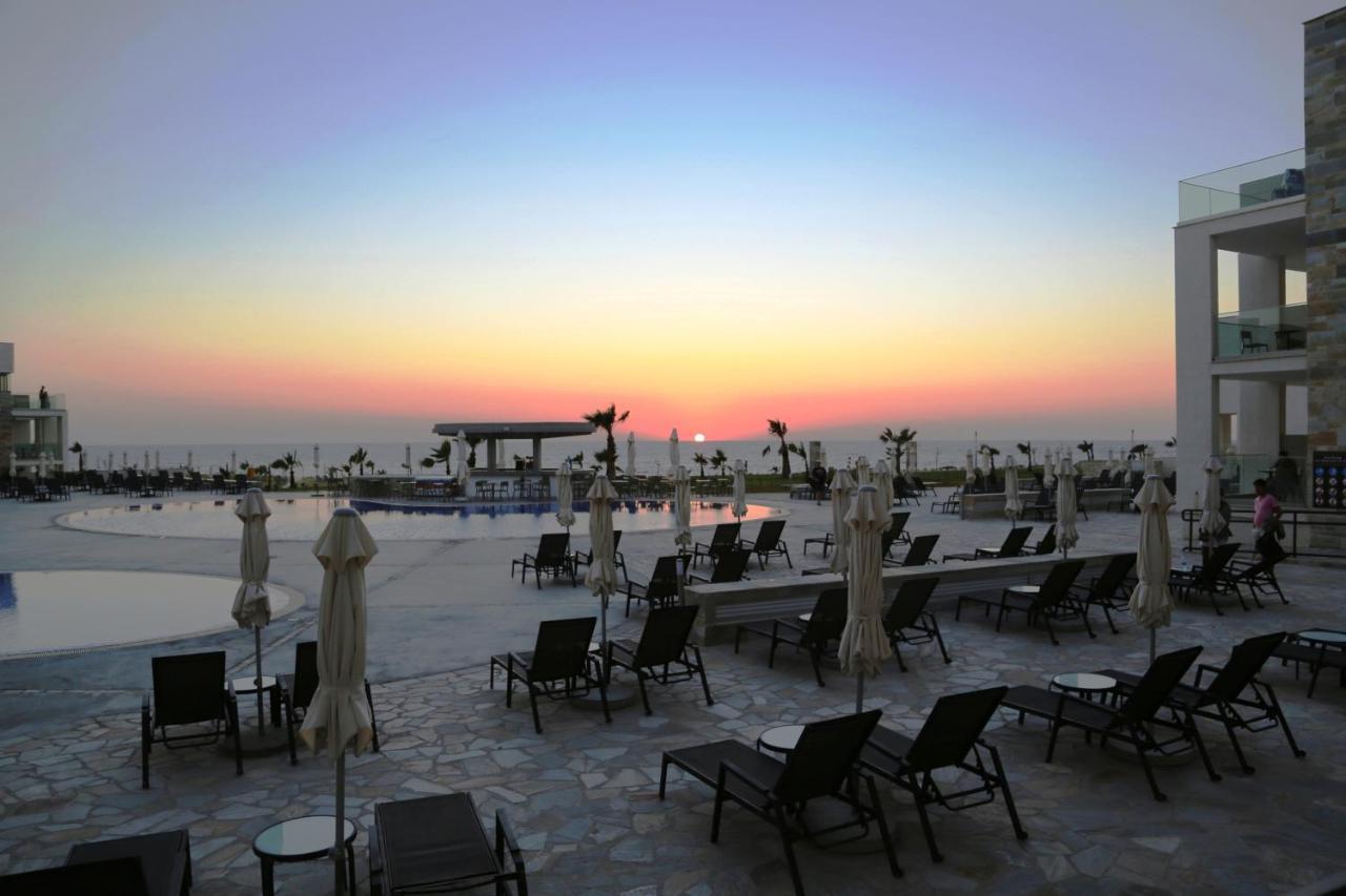 Gold Lagoon Kosher Hotel Paphos Exterior foto